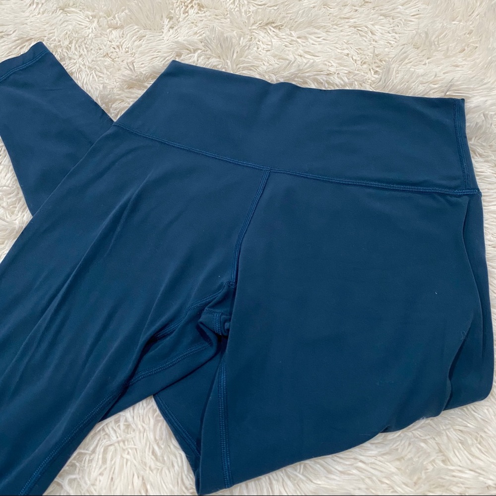 Lululemon Align leggings 28” Size 8- Night Diver - Picture 5 of 8